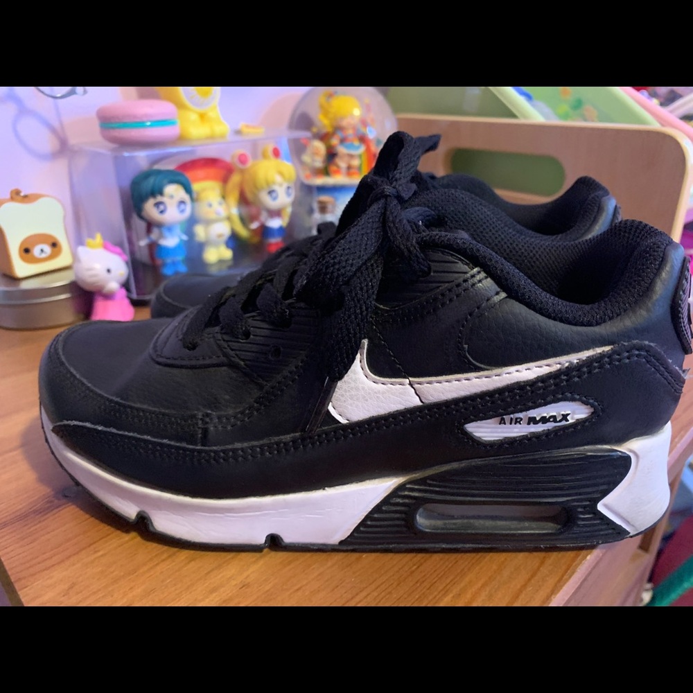 NIKE Air Max size 2.5 Youth (Girl)